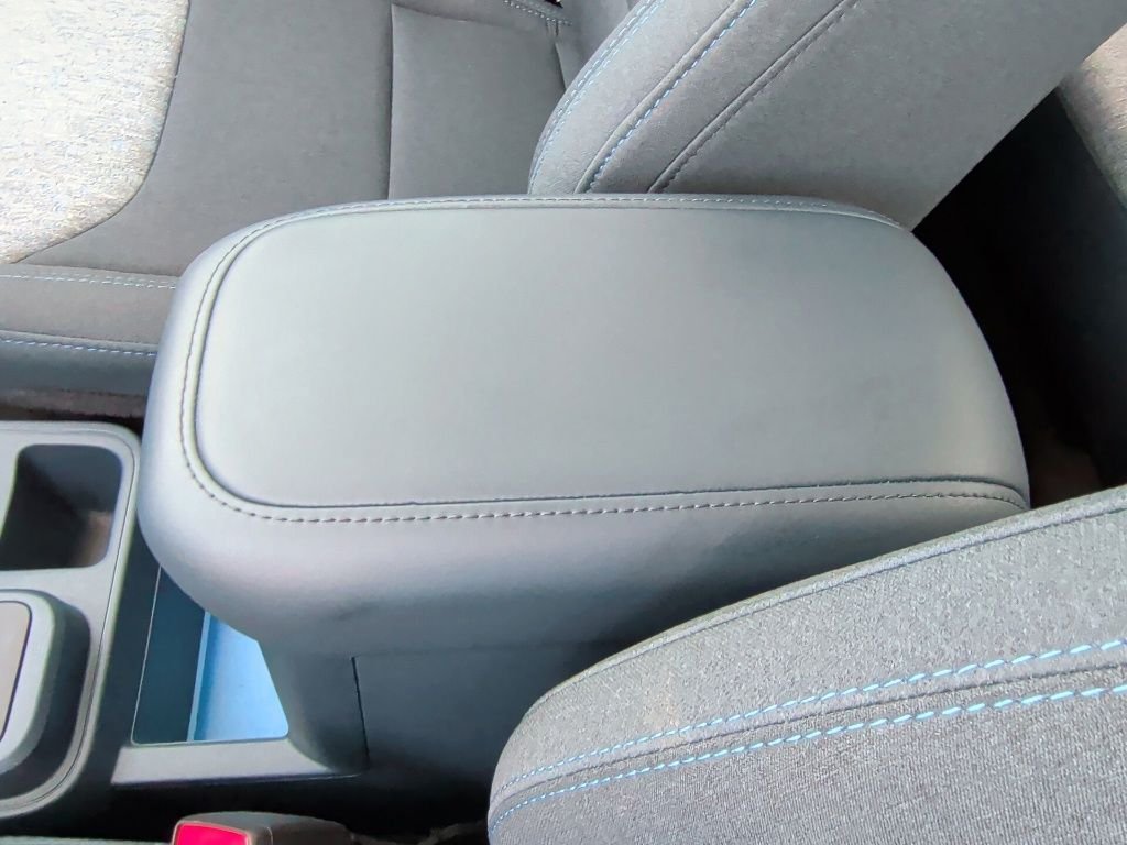 New 2025 Carbonized Gray Metallic Ford XLT image 29