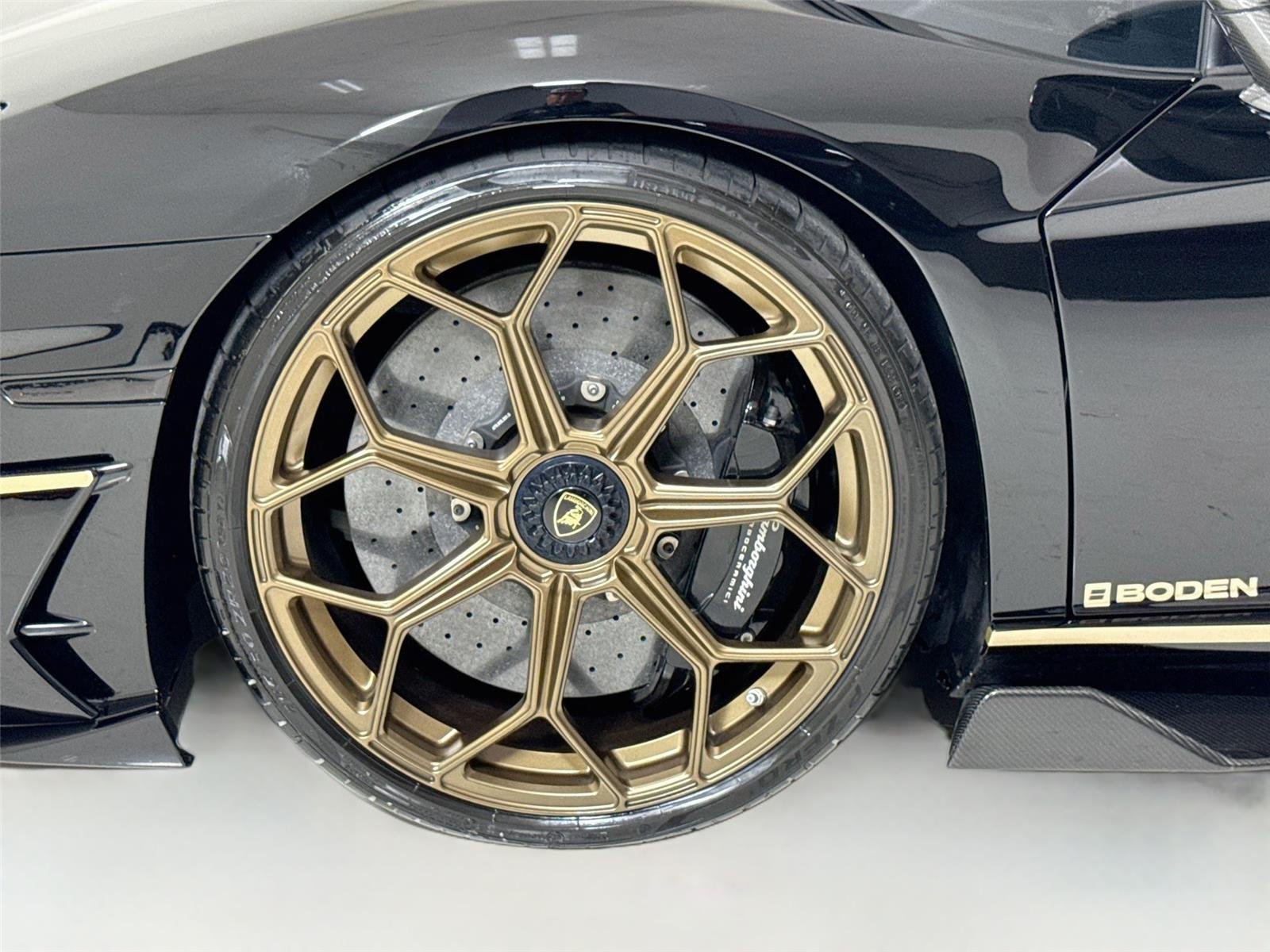 Used 2020 Nero Aldebaran Lamborghini SVJ | Boden Exhaust | Ext Carbon Pkg image 39