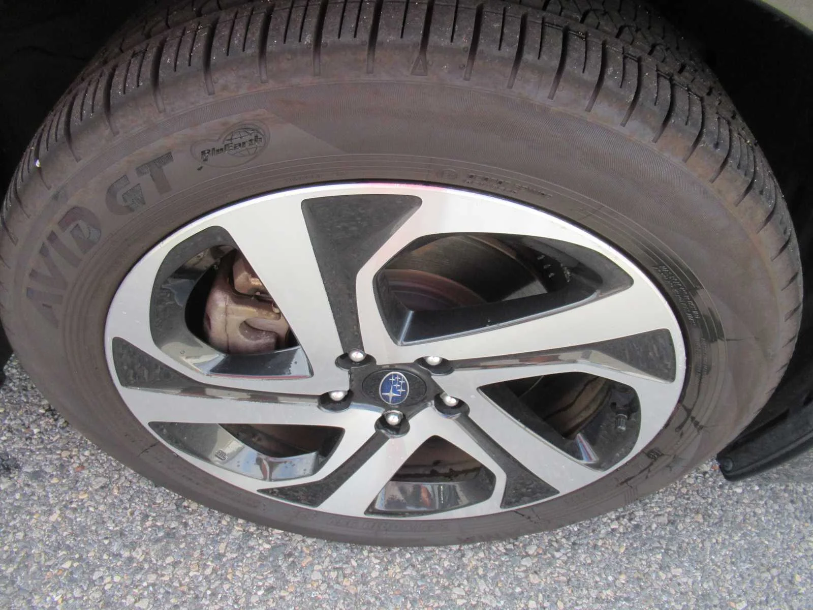Used 2022 Crystal Black Silica Subaru Limited image 11