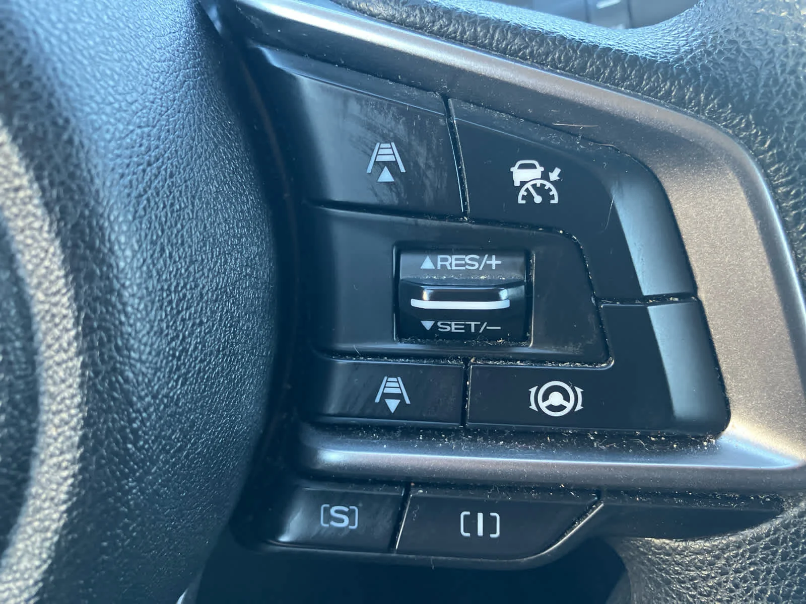 Used 2022 Crystal White Pearl Subaru  image 18