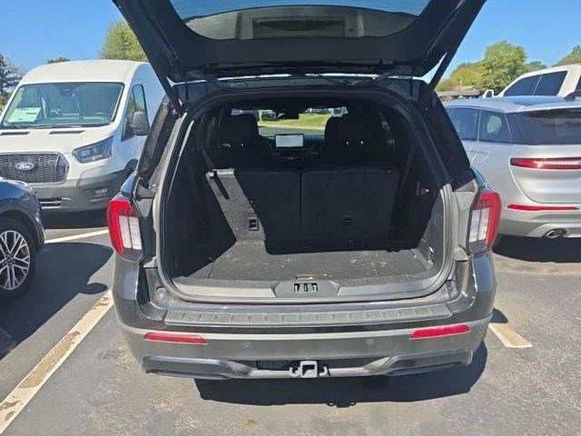 Certified Used 2025 Black Metallic Ford ST-Line image 12