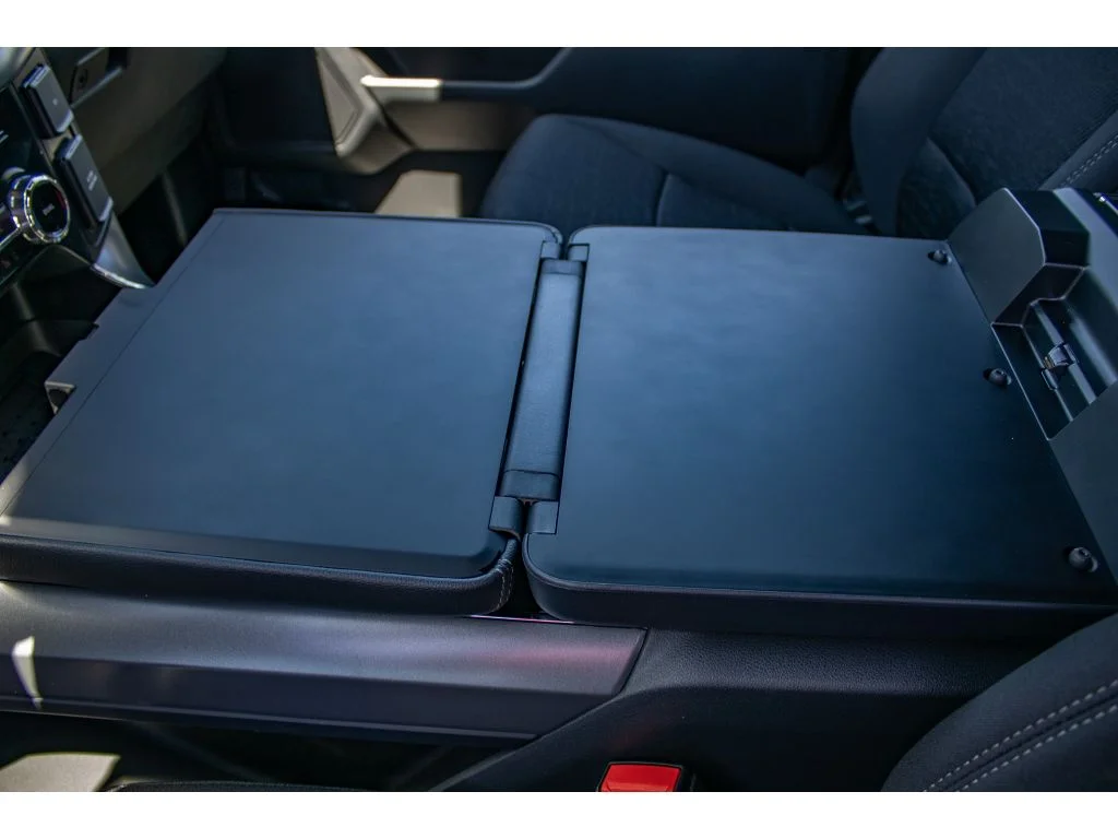 New 2026 CARBONIZED GRAY METALLIC Ford XLT image 39