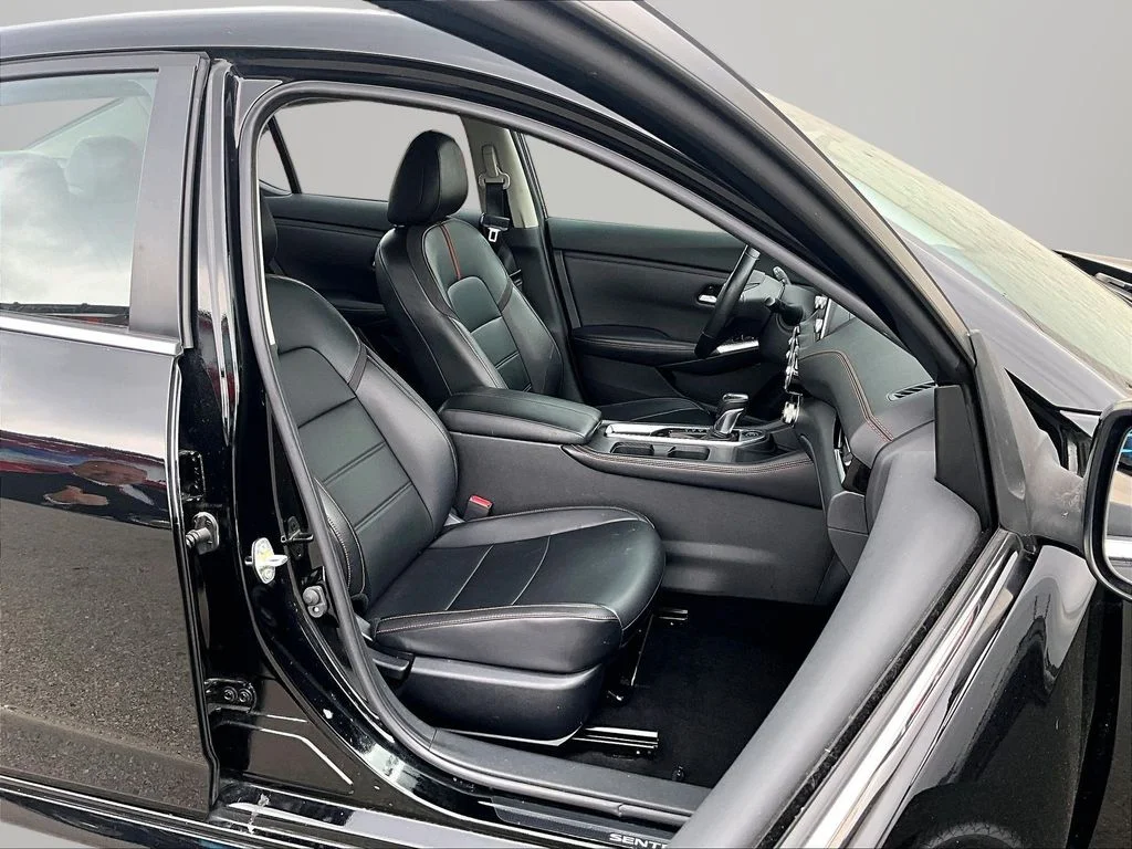 Used 2022 Black Nissan SR image 8
