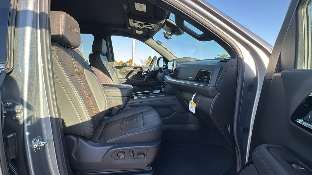 New 2027 Sterling Gray Metallic Chevrolet High Country image 8