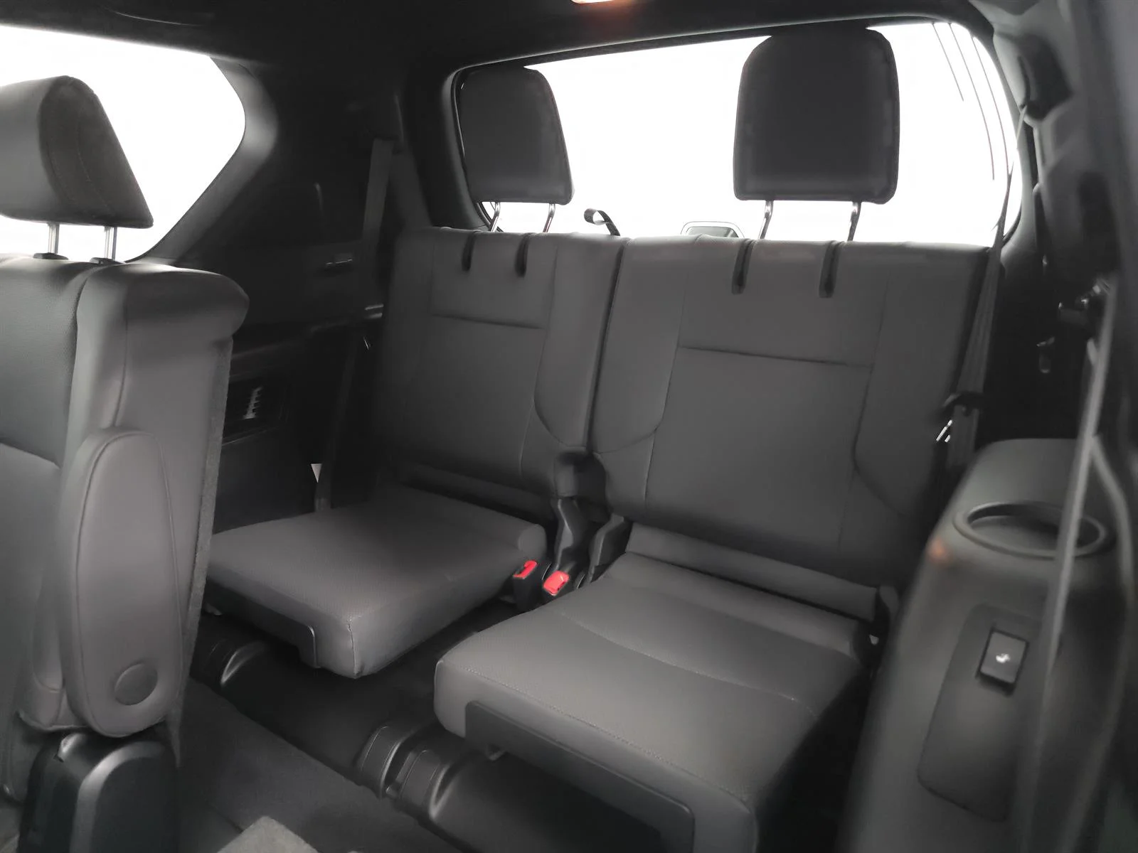 Used 2023 Black Lexus 460 image 6
