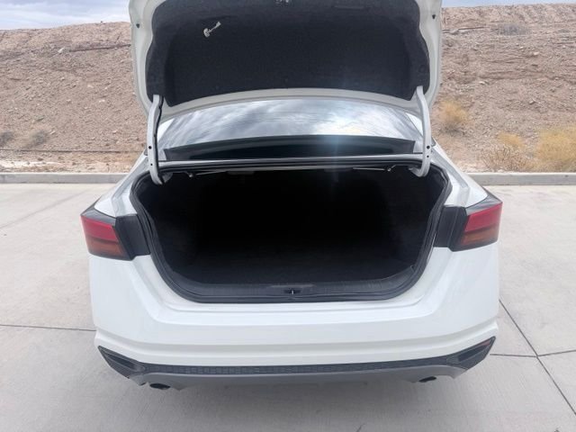 2019 Nissan Altima SR - Photo 31