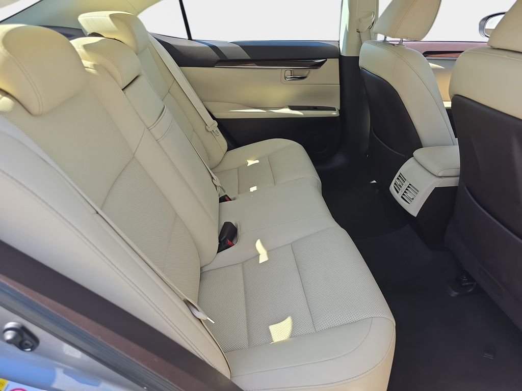 Used 2017 Silver Lexus 350 image 13