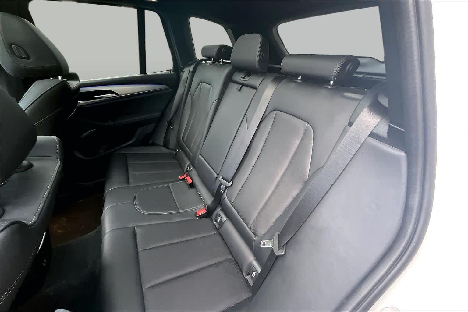 Used 2023 Alpine White BMW sDrive30i image 19