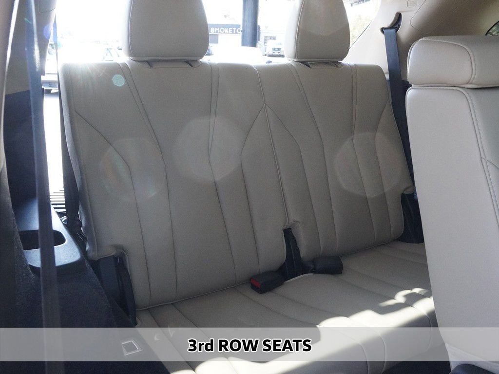 Used 2023 Red Acura Technology image 9