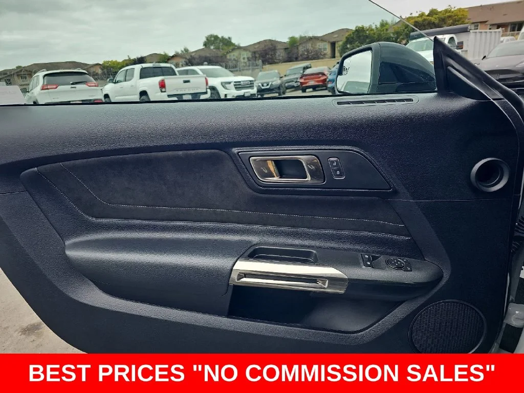 Used 2016 Gray Ford Shelby GT350 image 26