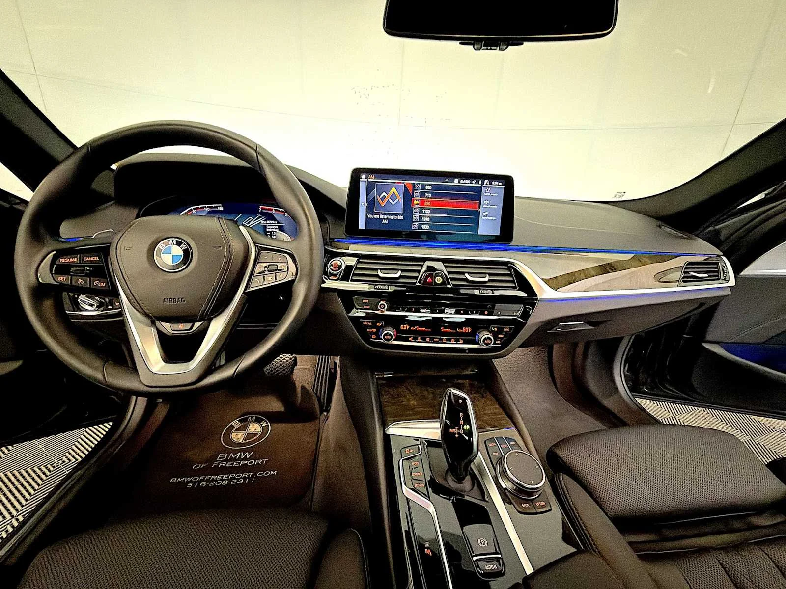 2023 BMW 5 Series 530i - Photo 14