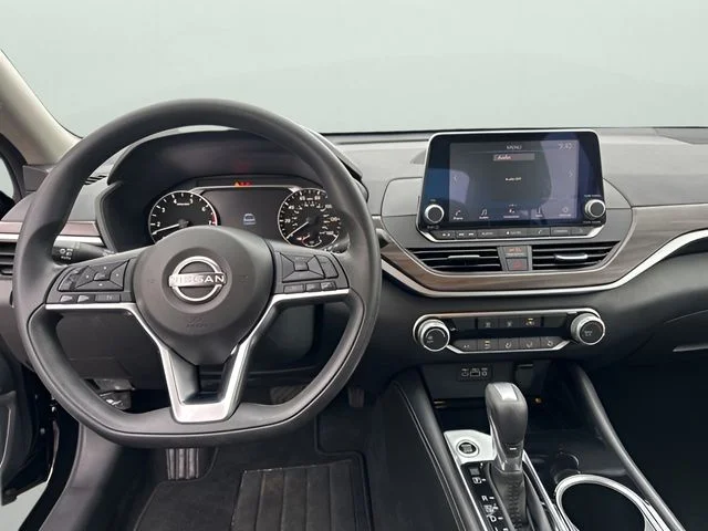 Used 2023 Black Nissan 2.5 SV image 14