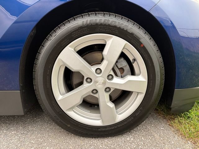 Used 2013 BLUE TOPAZ METALLIC Chevrolet  image 7