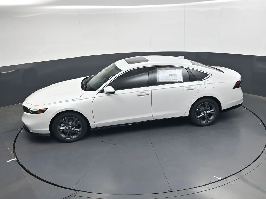 New 2026 Platinum White Pearl Honda EX-L image 20