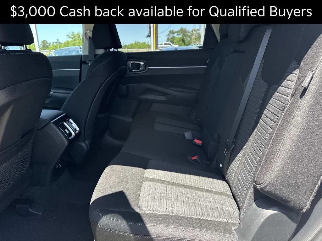 New 2026 Glacial White Pearl Kia LX image 6