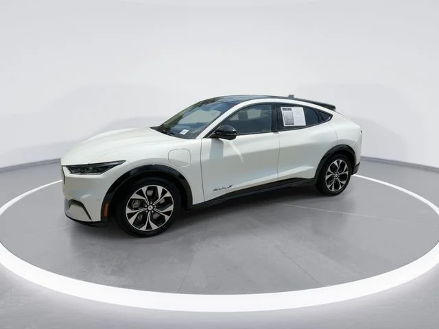 Used 2023 White Ford Premium image 4