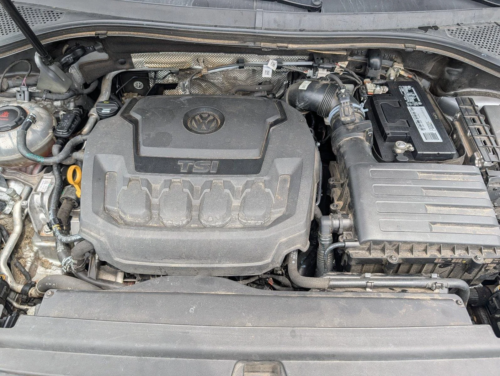 Used 2023 Pyrite Silver Metallic Volkswagen S image 35