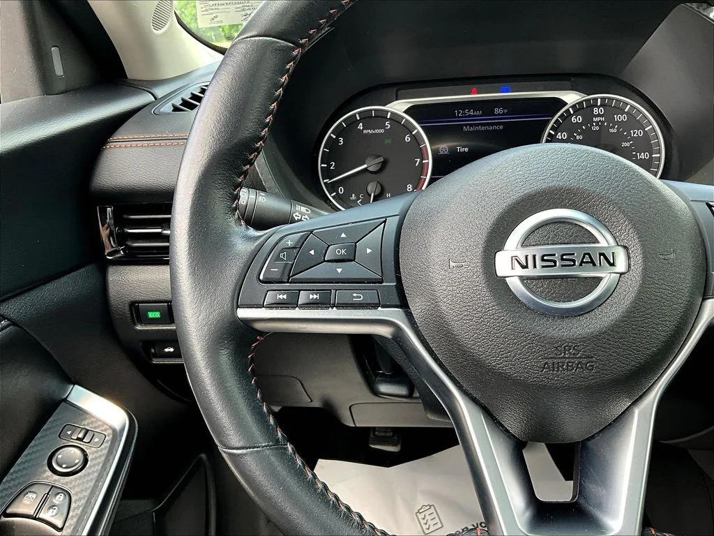 Used 2023 Orange Metallic Nissan SR image 11