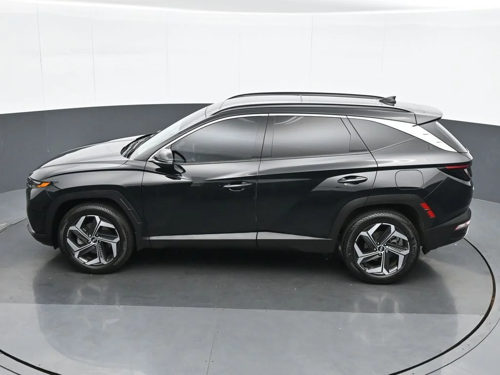 Used 2024 Black Hyundai Limited image 18