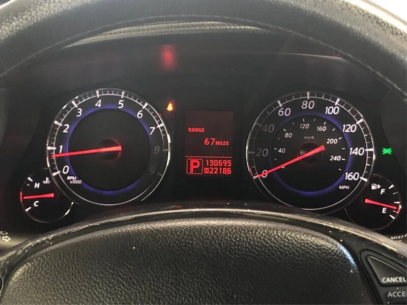 Used 2009 Black Obsidian INFINITI Journey image 15