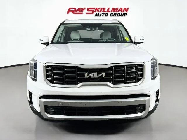 Used 2023 White Kia SX-Prestige image 2