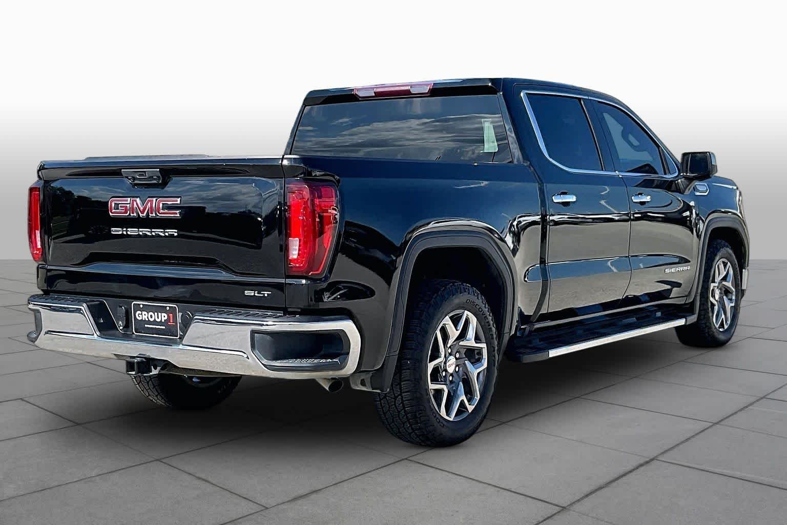 Used 2023 Onyx Black GMC SLT image 13