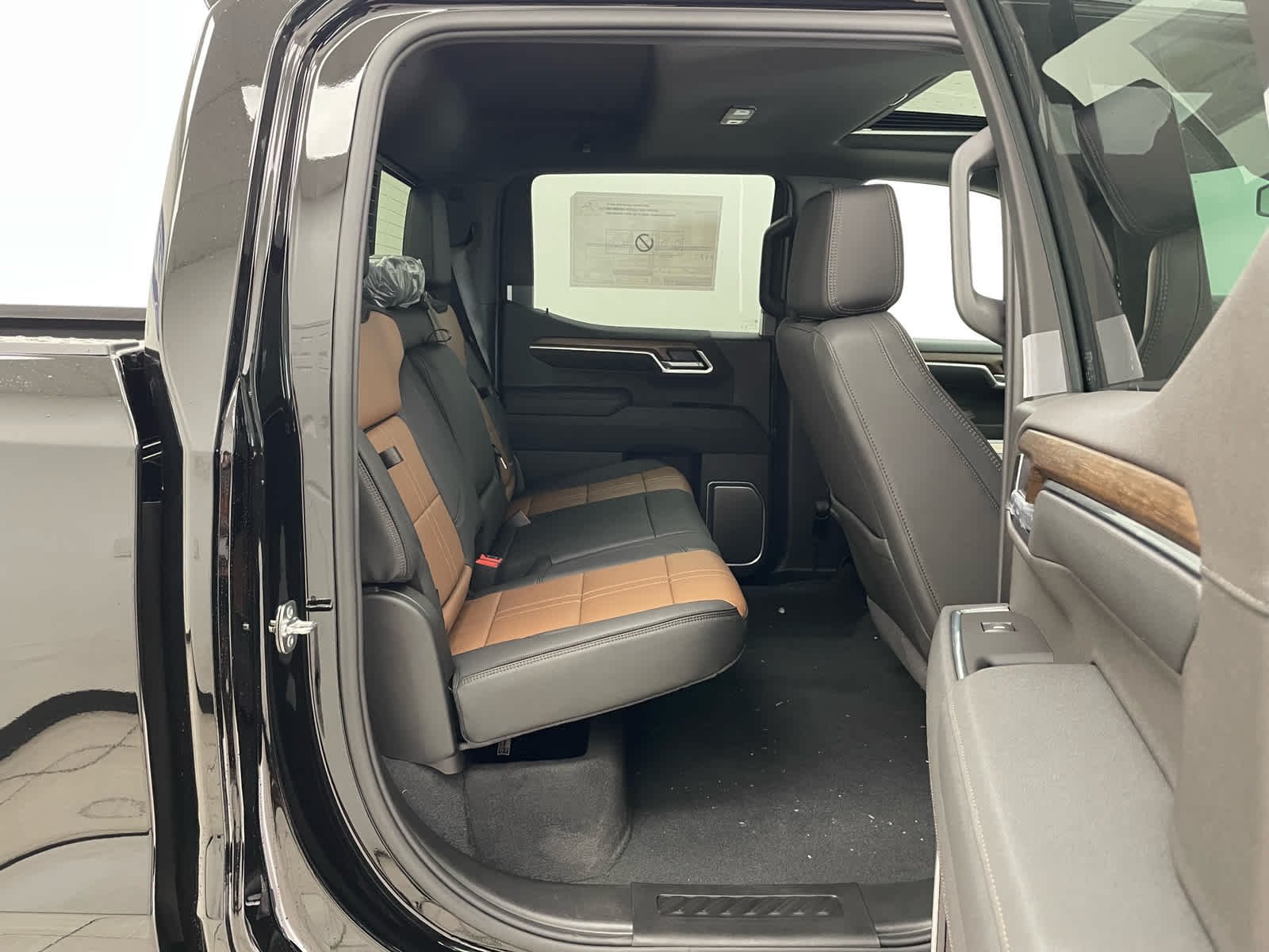2026 Chevrolet Silverado 1500 High Country - Photo 16