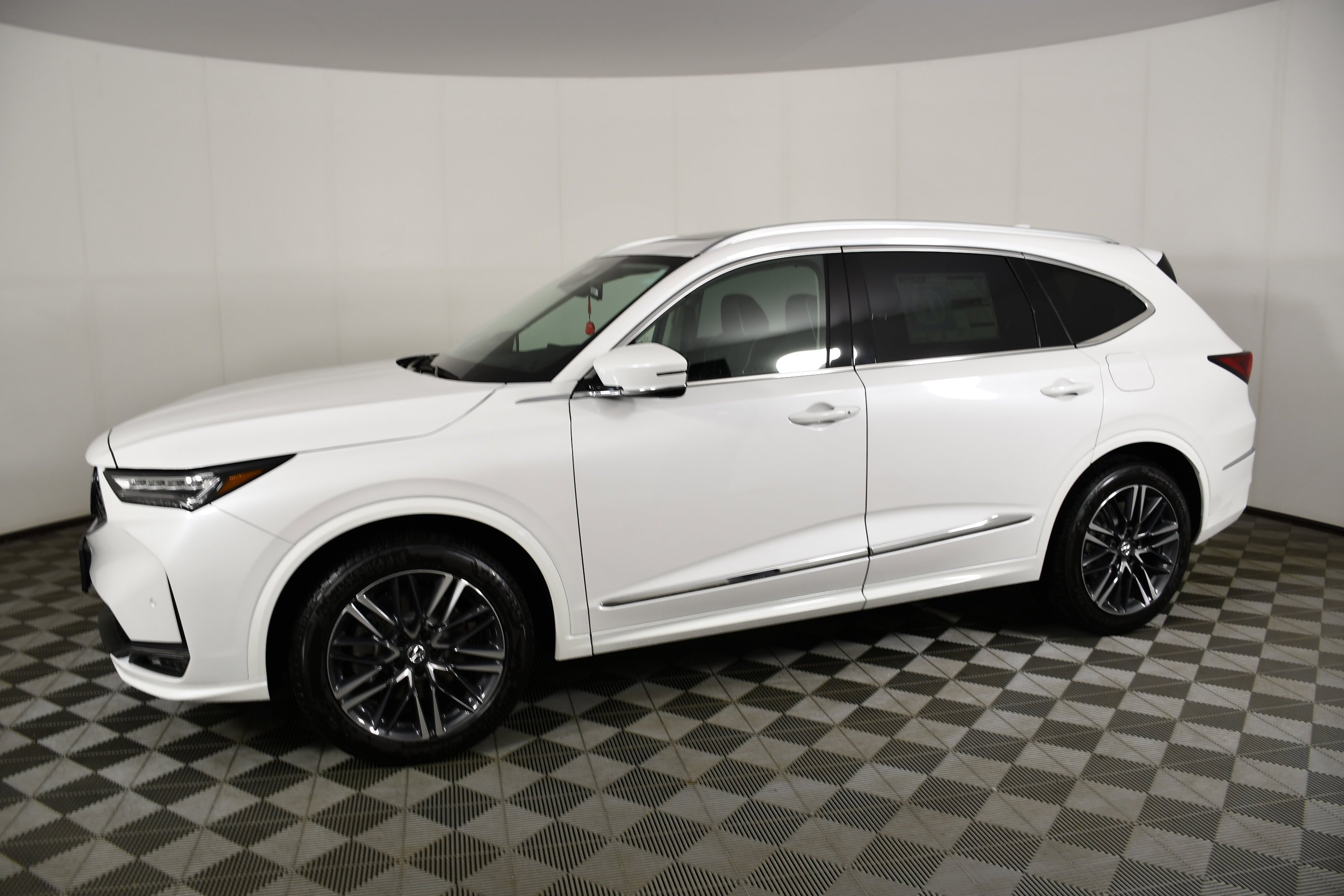 New 2026 Platinum White Pearl Acura w/Advance Package image 9