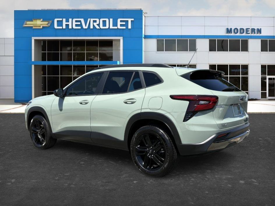 Used 2026 Cacti Green Chevrolet ACTIV image 3