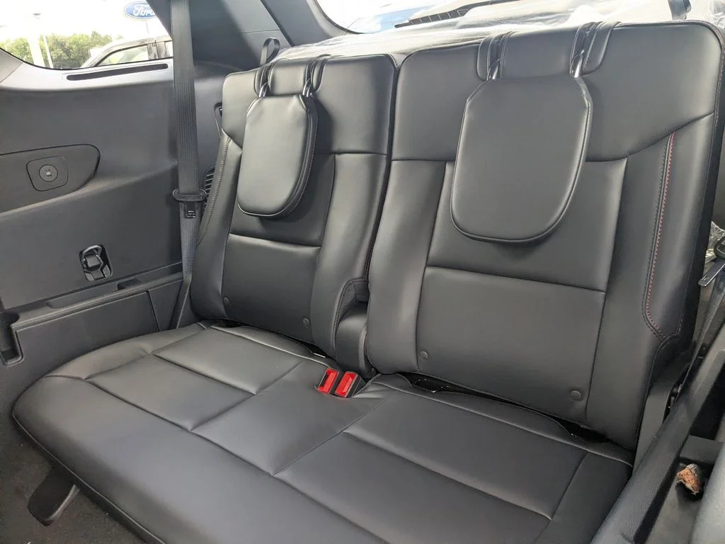 New 2026 Carbonized Gray Metallic Ford ST-Line image 14