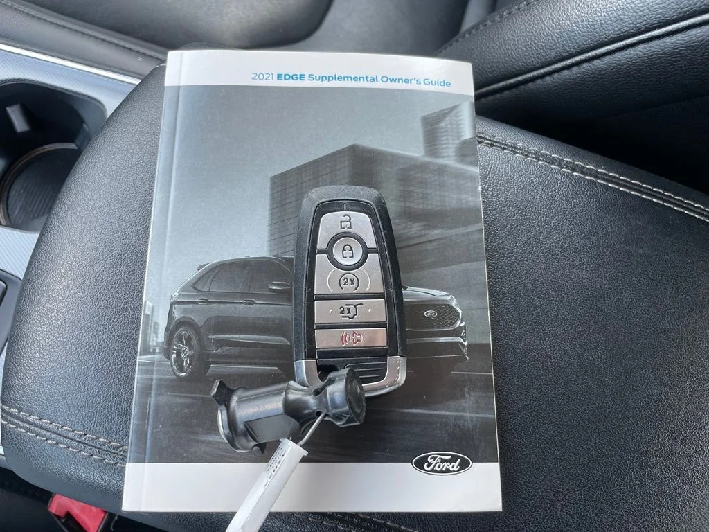 Used 2021 Black Metallic Ford Titanium image 39