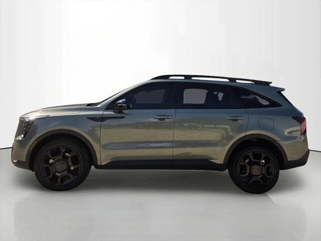 Used 2025 Jungle Green Kia X-Line EX image 2