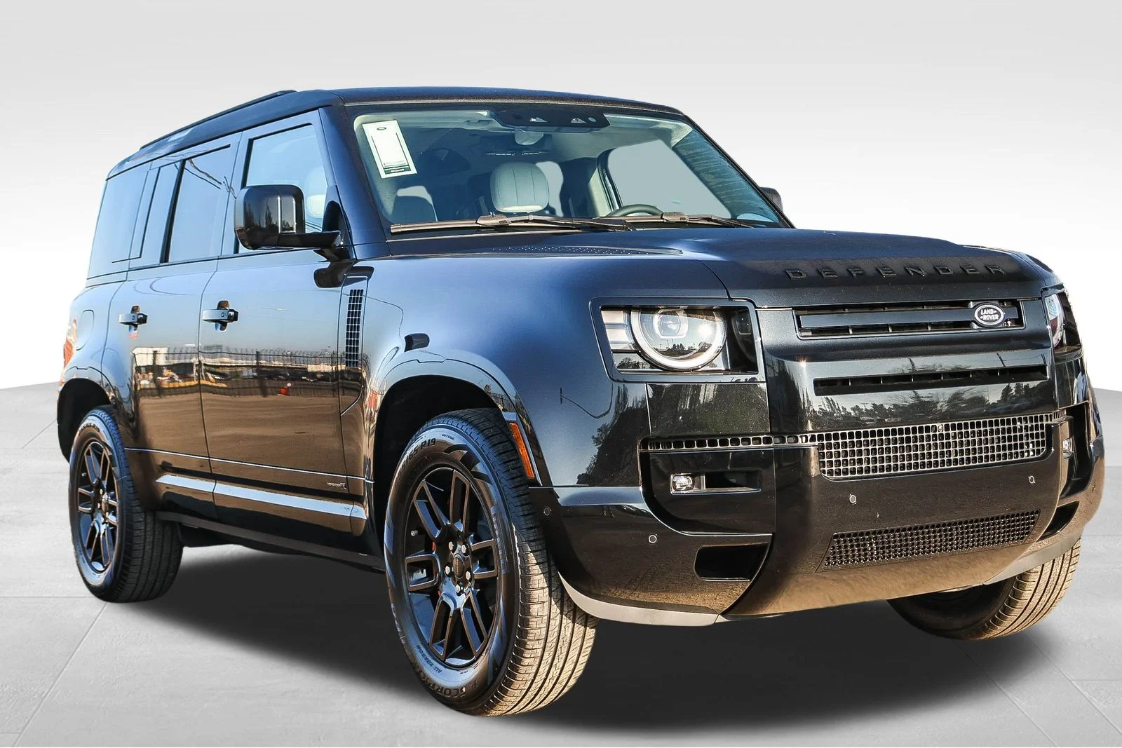 New 2026 Santorini Black Land Rover X image 3