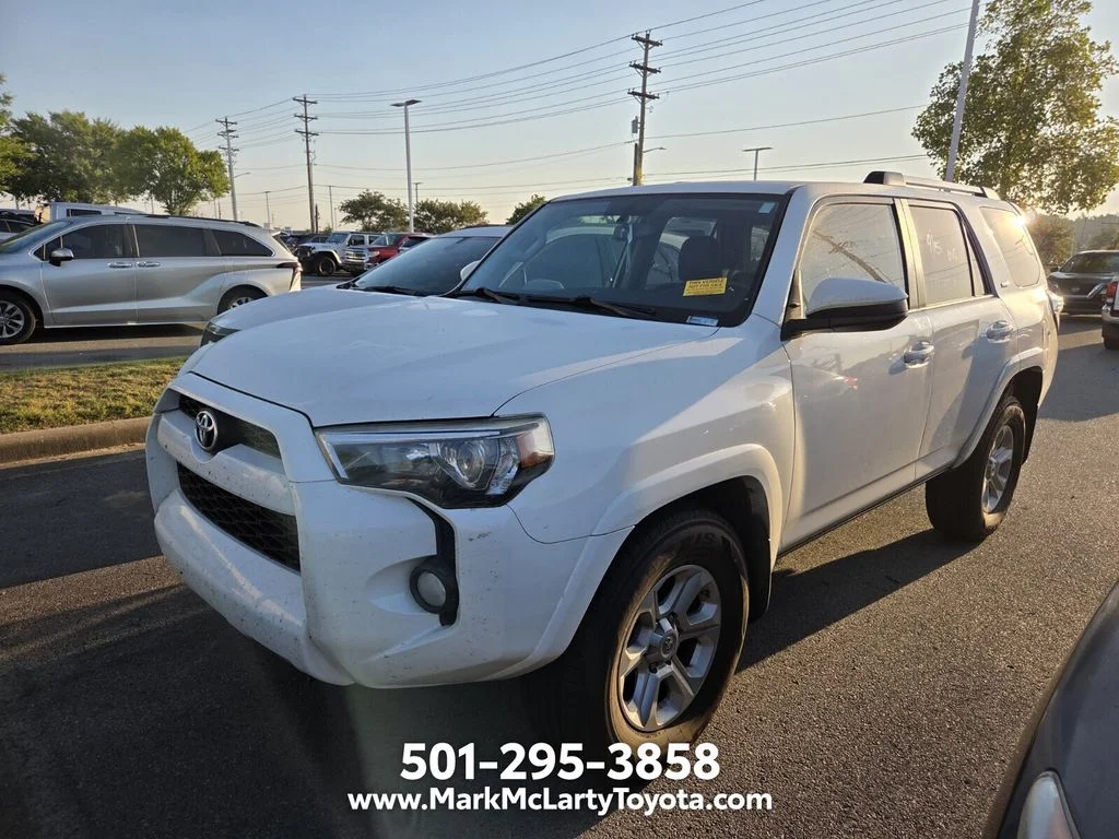 Used 2019 White Toyota SR5 image 10