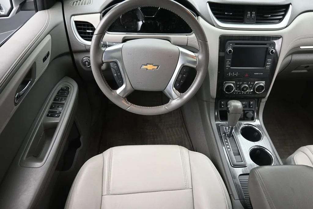 Used 2017 Silver Chevrolet 2LT image 16