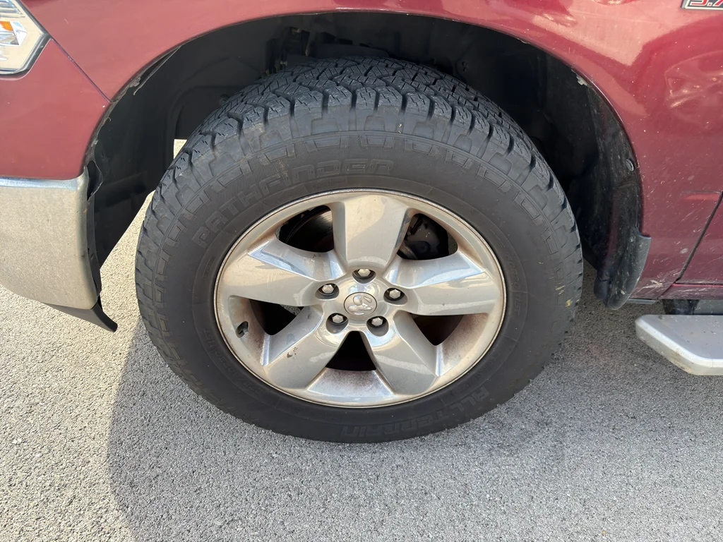 Used 2018 Delmonico Red Pearlcoat Ram Big Horn image 6