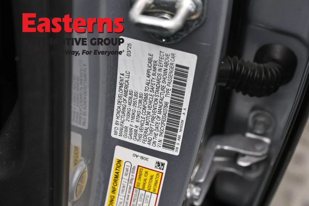 Used 2025 Silver Honda EX-L image 32