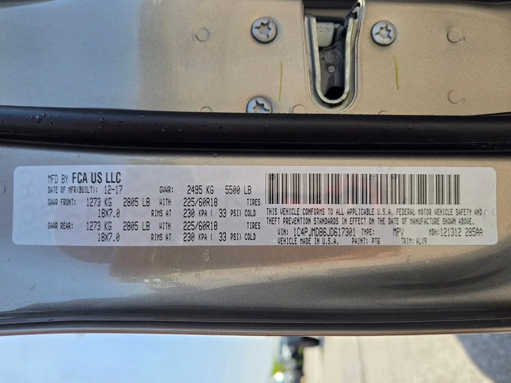 Used 2018 Beige Jeep Limited image 31