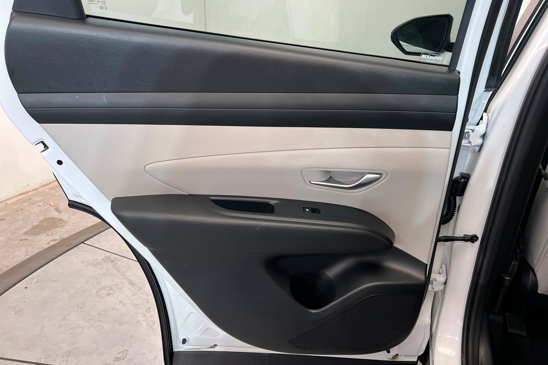 Used 2025 Serenity White Pearl Hyundai SEL image 19