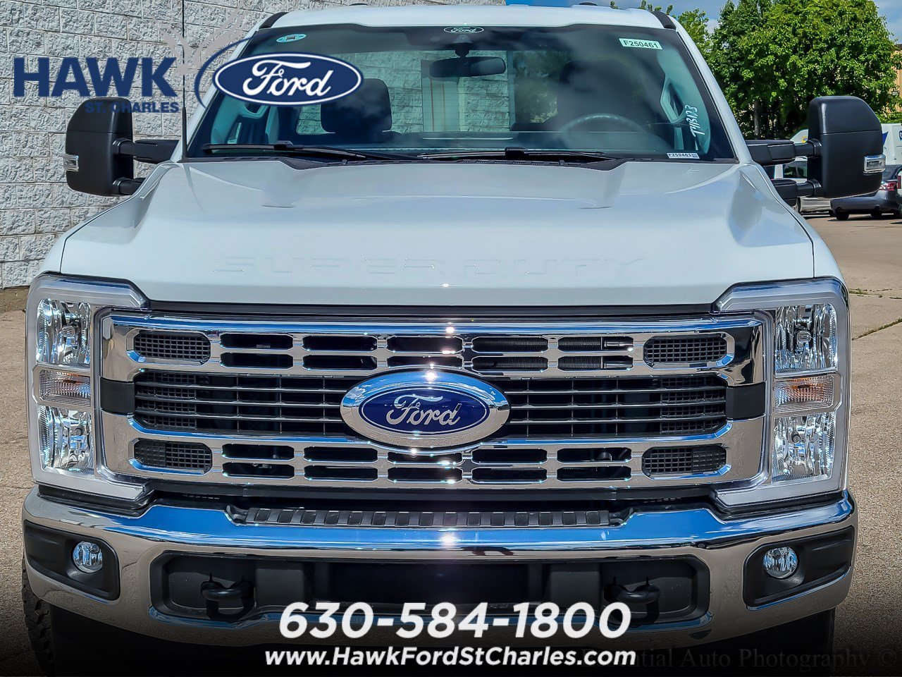 Used 2025 Oxford White Ford  image 4