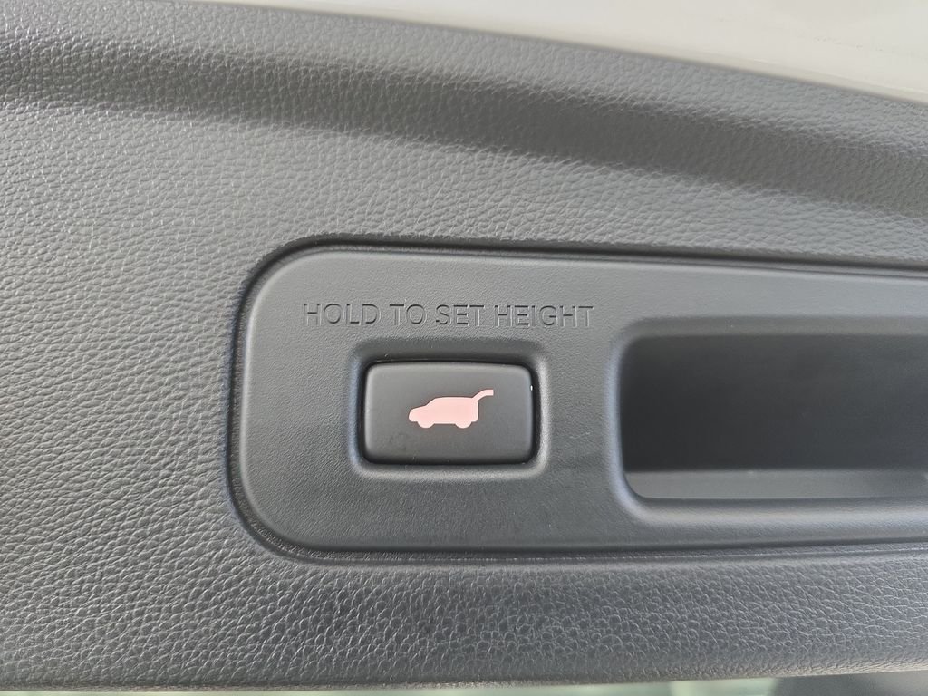 Used 2023 White Acura 3.5L image 31