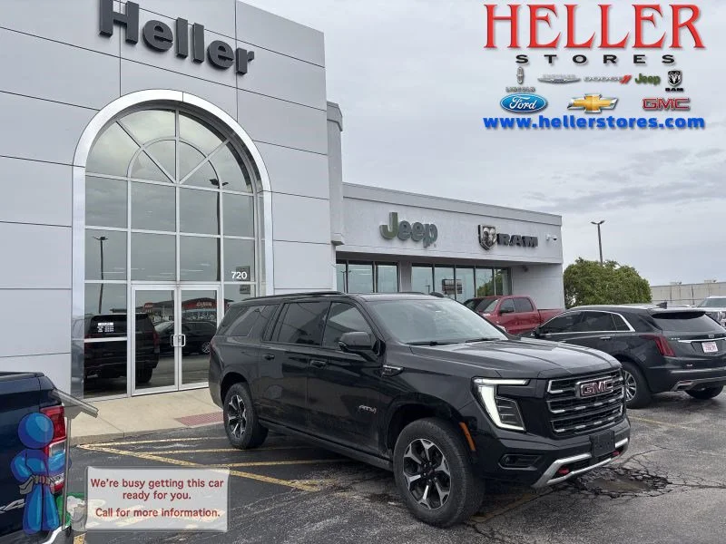 2025 GMC Yukon AT4 4X4's photo