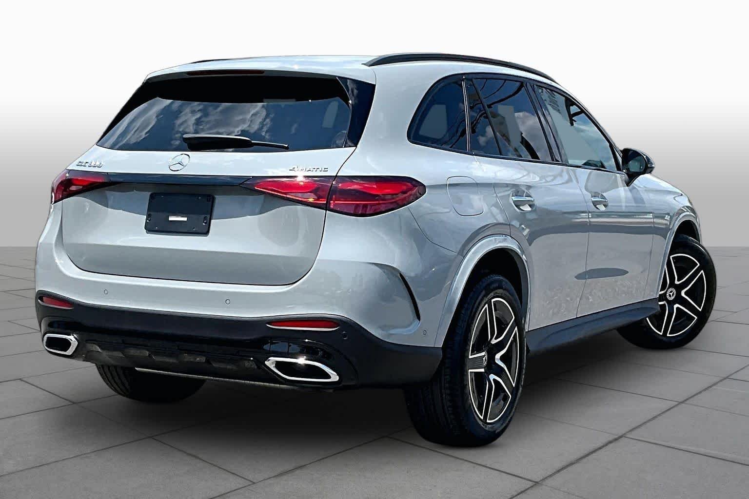 Certified Used 2026 MANUFAKTUR Alpine Grey Mercedes-Benz GLC 300 image 13