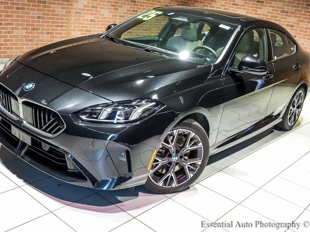 Used 2025 Black BMW xDrive image 6