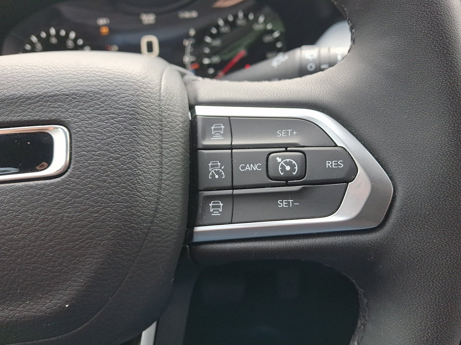 Used 2025 Bright White Clearcoat Jeep Limited image 22