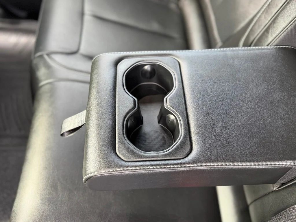 Used 2023 Red Jeep Overland image 7