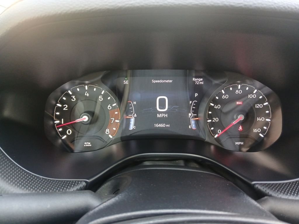 Used 2026 Black Jeep Latitude image 14