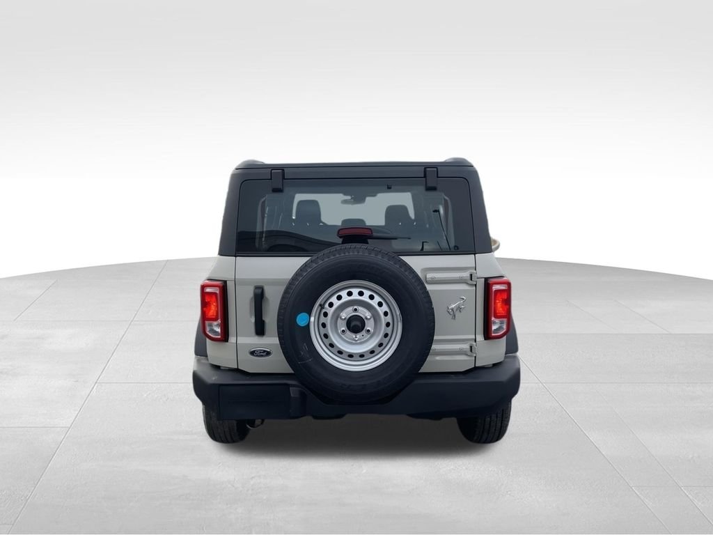 2025 Ford Bronco 4-Door Base - Photo 9