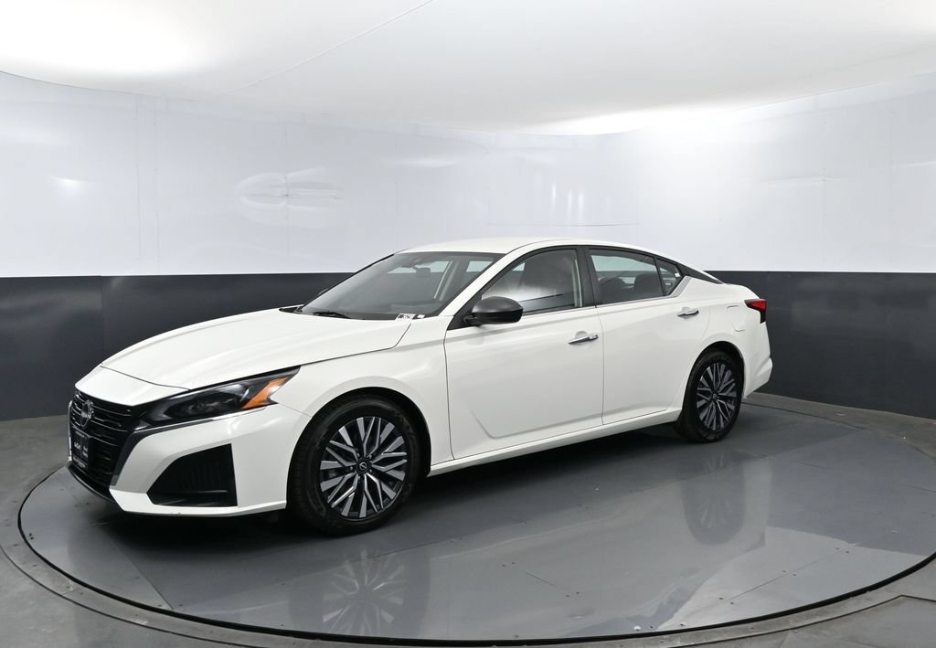 2025 Nissan Altima