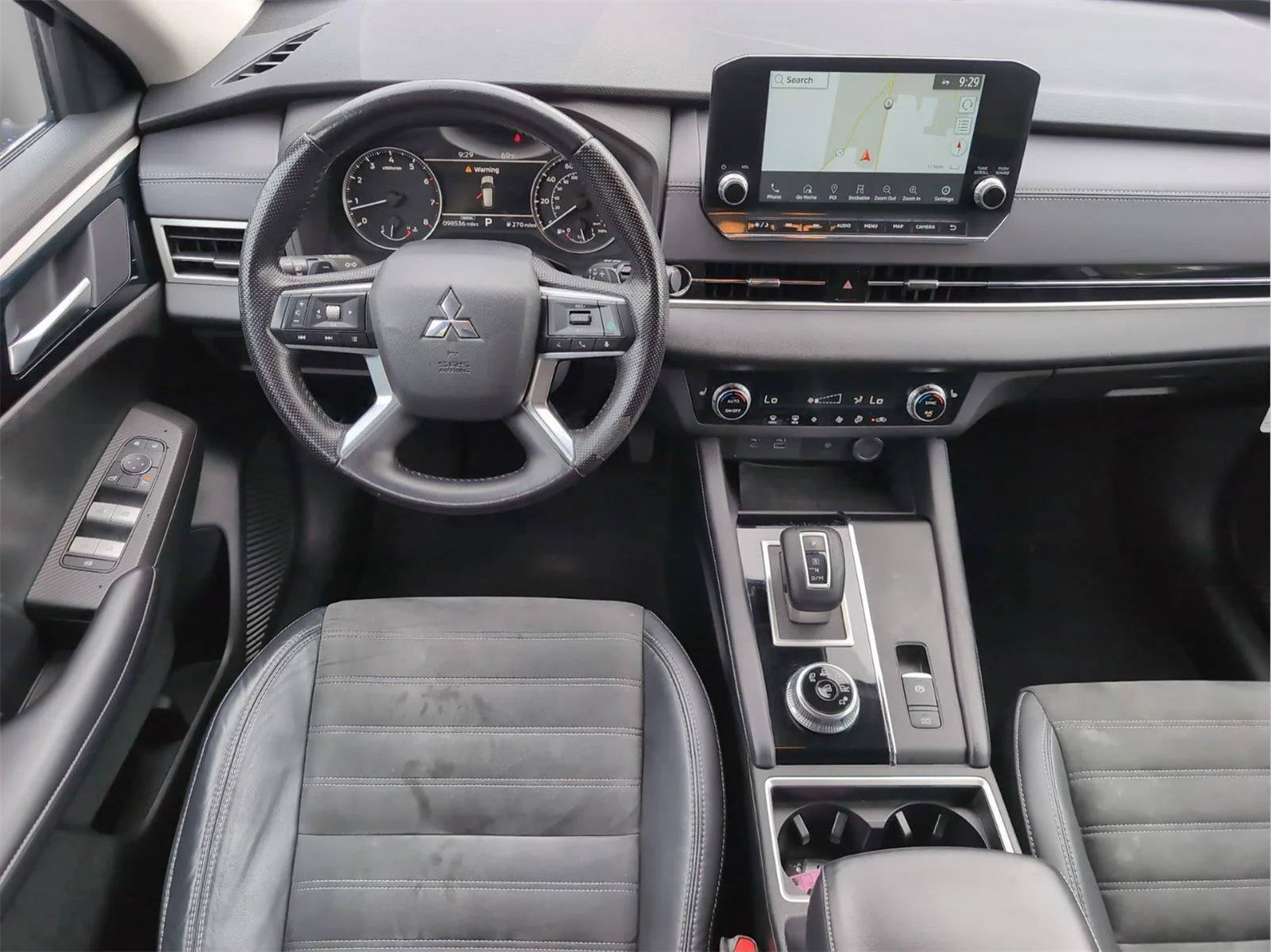 Used 2022 White Diamond Mitsubishi Black Edition image 25
